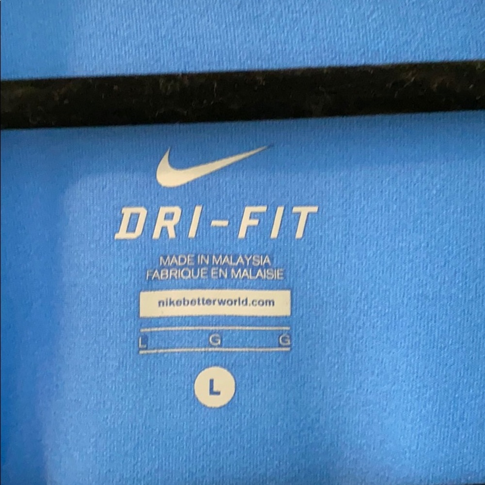 Nike Dri-Fit Quarter Zip - Picture 3 of 3